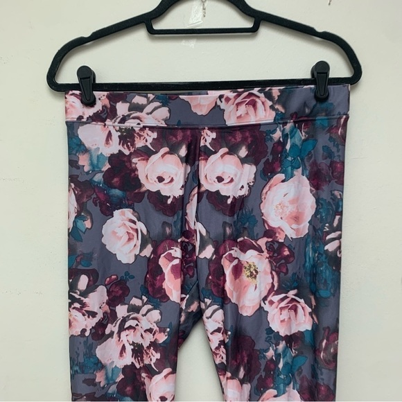 American Eagle Floral Leggings - Picture 10 of 10